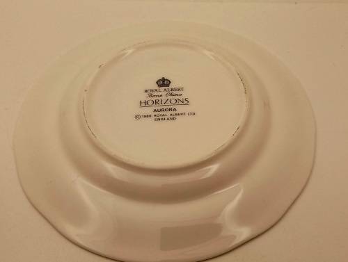 Vintage 1986 Royal Albert Bone China HORIZONS Aurora series Tea Duo -(Cup has black marks)