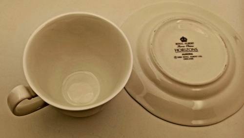 Vintage 1986 Royal Albert Bone China HORIZONS Aurora series Tea Duo -(Cup has black marks)