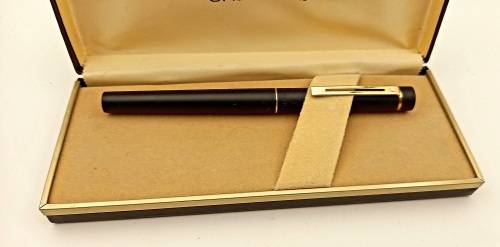 Vintage Sheaffer Targa 1003 Fountain Pen In Case 14kt Gold Medium nib