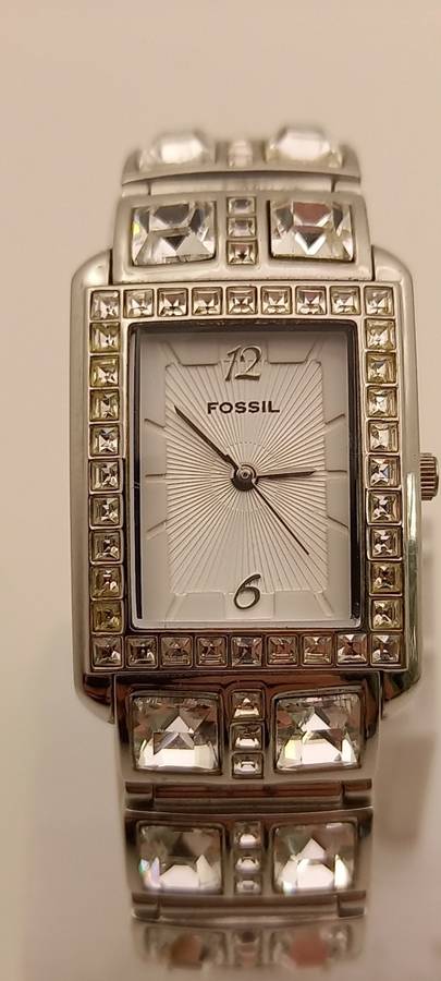 Pre-owned Ladies F2 Fossil ES-1512 110804  watch with original strap- WORKING and in great condition