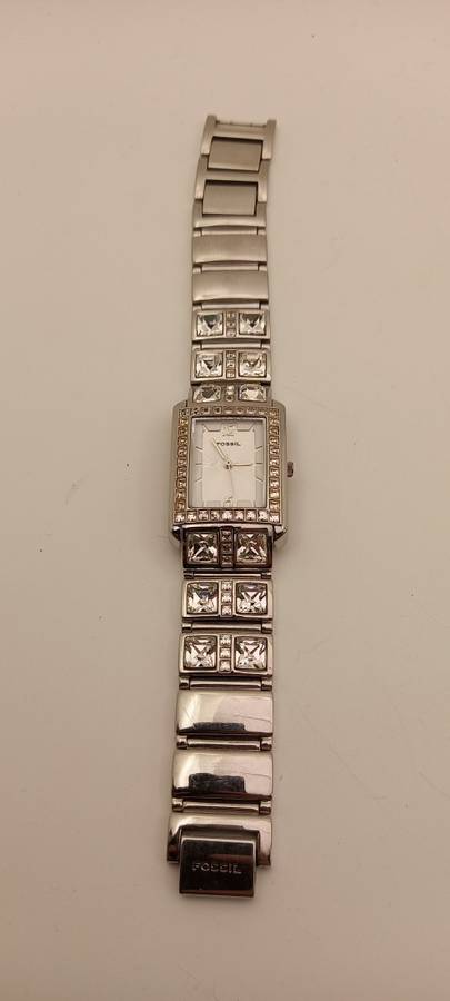 Pre-owned Ladies F2 Fossil ES-1512 110804  watch with original strap- WORKING and in great condition
