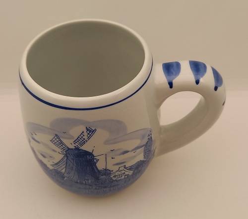 DelftsBlauw  Hand painted Cup Made in Holland 117x135x95mm
