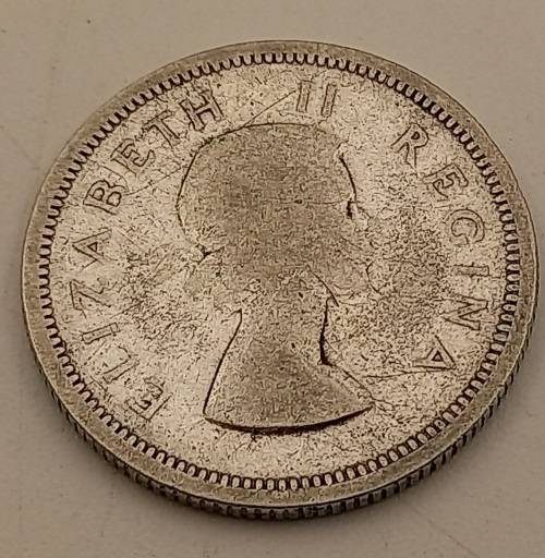 1954  South Africa (Silver .500) 1 Shilling - Elizabeth II 1st portrait