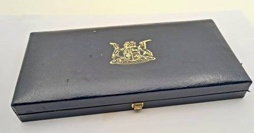 1986 S.A Mint Proof Coin Set with Silver R1