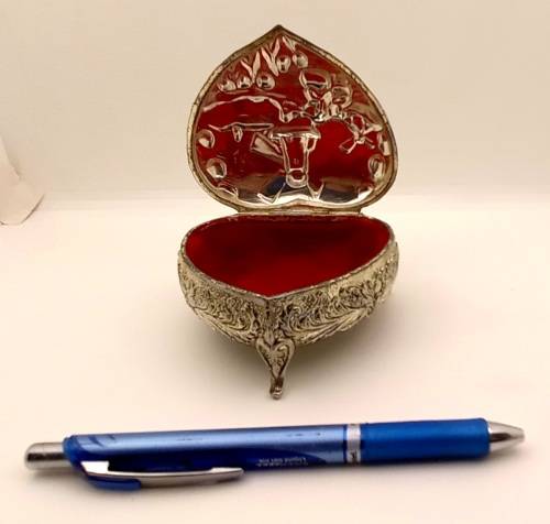 Antique/ Vintage Dutch SILVER Plated Trinket Box 55x90x85mm