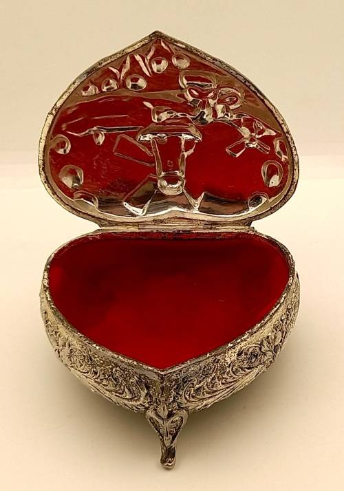 Antique/ Vintage Dutch SILVER Plated Trinket Box 55x90x85mm