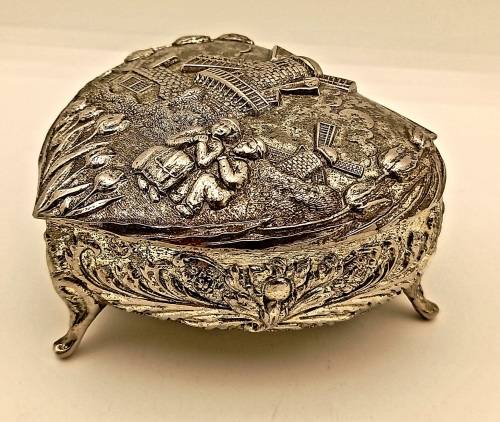 Antique/ Vintage Dutch SILVER Plated Trinket Box 55x90x85mm