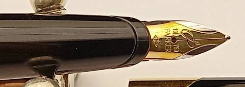 Unused Black Ellipse Parker Fountain Pen with 18kt Gold 750  Medium Nib in Box -Made in France
