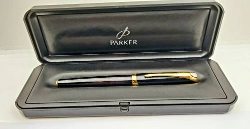 Unused Black Ellipse Parker Fountain Pen with 18kt Gold 750  Medium Nib in Box -Made in France