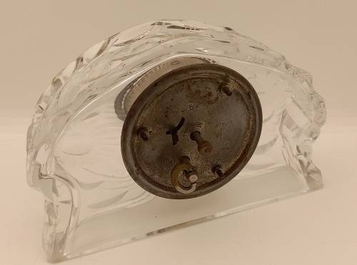 Vintage Crystal Clock ( clock need service or repairs) only runs for few minutes