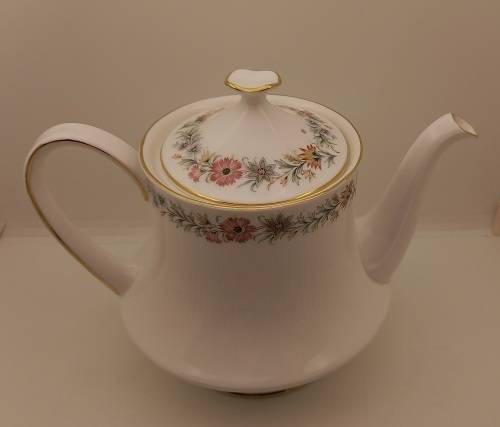 Vintage Paragon BELINDA Stoke-on-Trent Teapot-By Appointment to the Queen-Lid has a chip