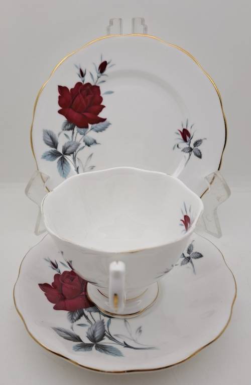 Vintage Royal Albert Bone China `Sweet Romance` Trio -see condition