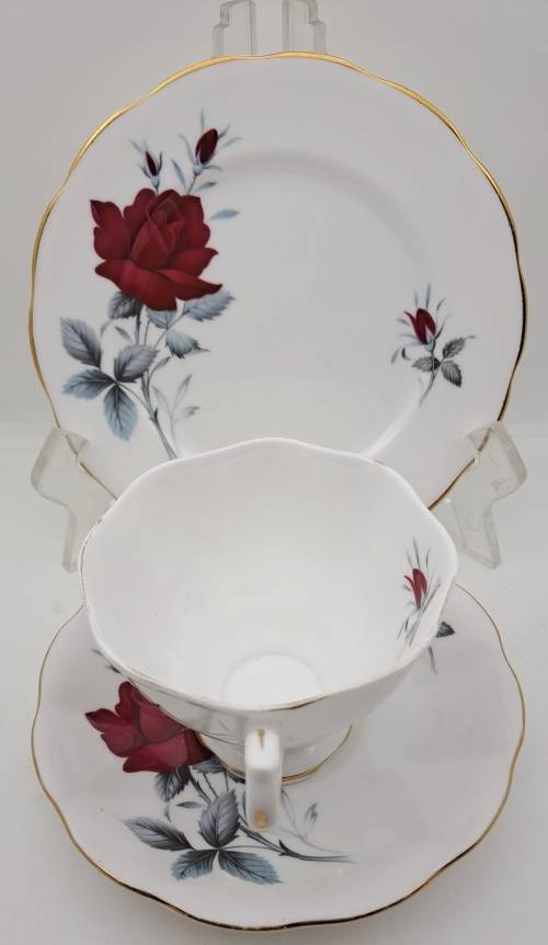 Vintage Royal Albert Bone China `Sweet Romance` Trio -see condition
