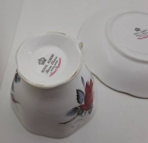 Vintage Royal Albert Bone China `Sweet Romance` Trio -see condition
