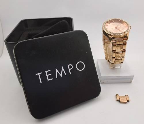 Pre-owned  Ladies Tempo Quartz Watch -Alloy Collection -working (one stone missing)