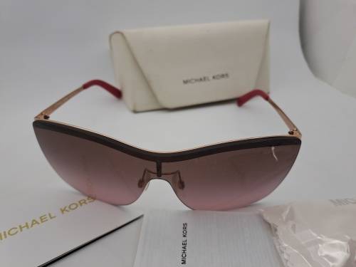 Pre-owned Michael Kors Sunglasses with case and documentation with cloth