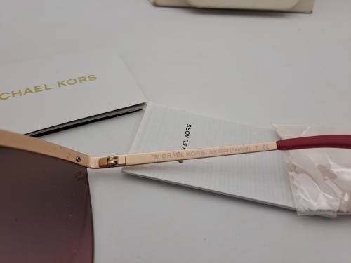 Pre-owned Michael Kors Sunglasses with case and documentation with cloth
