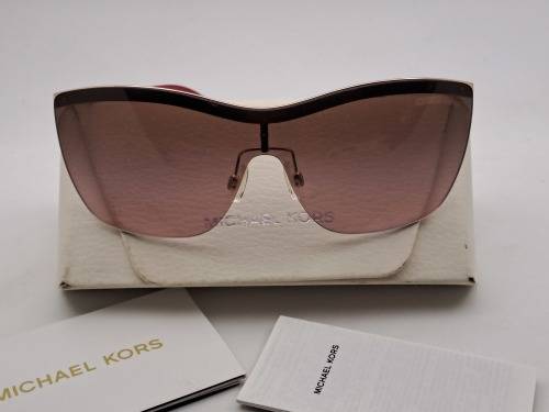 Pre-owned Michael Kors Sunglasses with case and documentation with cloth