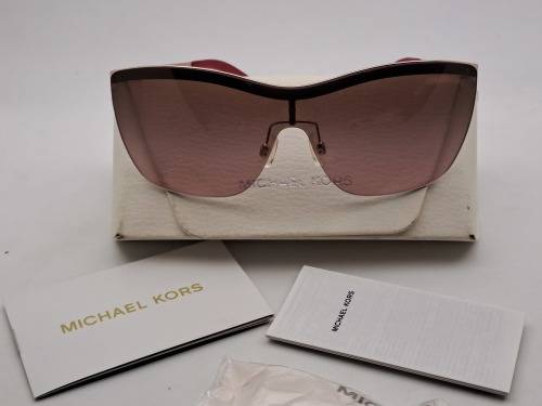 Pre-owned Michael Kors Sunglasses with case and documentation with cloth