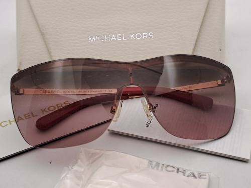Pre-owned Michael Kors Sunglasses with case and documentation with cloth