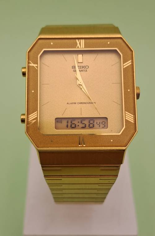 Pre-owned 1986 Seiko H601-5150 Analogue/Digital Alarm Chronograph Quarts watch -working