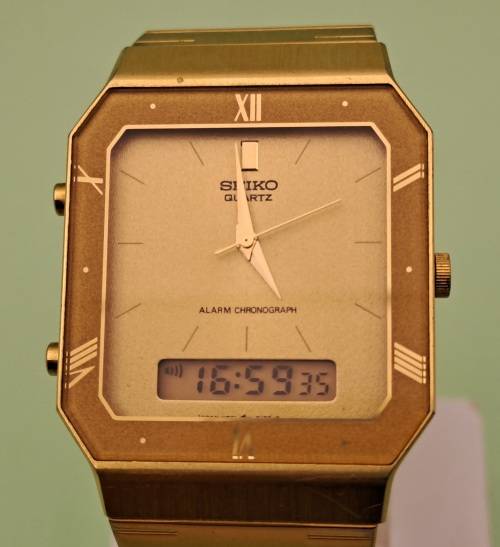Pre-owned 1986 Seiko H601-5150 Analogue/Digital Alarm Chronograph Quarts watch -working