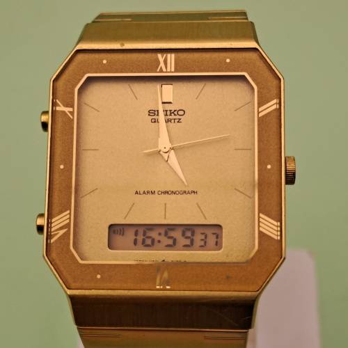 Pre-owned 1986 Seiko H601-5150 Analogue/Digital Alarm Chronograph Quarts watch -working