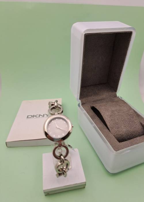 Unused-DKNY Ladies Quartz Analogue Watch NY-4873 With Stainless Steel Band -Donna Karan New York