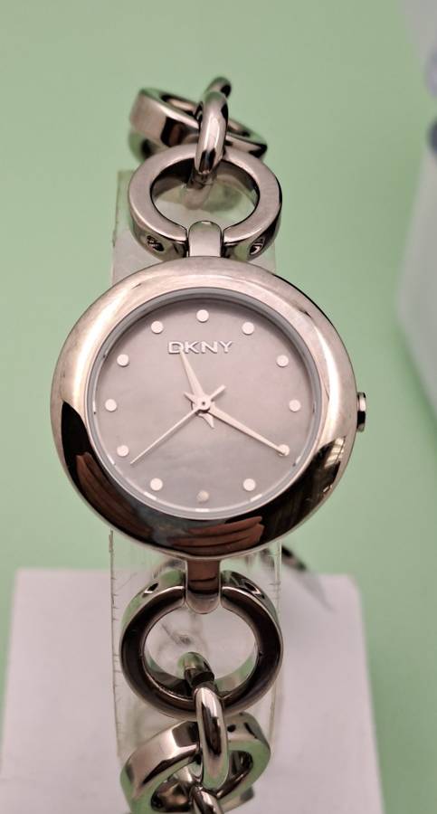 Unused-DKNY Ladies Quartz Analogue Watch NY-4873 With Stainless Steel Band -Donna Karan New York