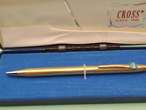 Pre-owned - Cross 1/20 14kt Rolled Gold Pen Made in Ireland -Ink still ok  -In Case -FNB Branded