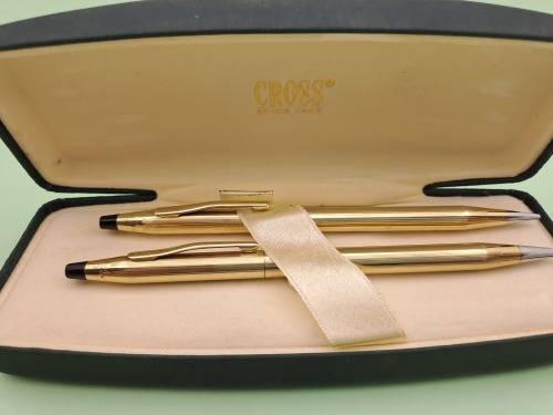 Pre-owned - Cross 1/20 10kt Rolled Gold Pen and Pencil set Made in Ireland -Ink still ok  -In Case