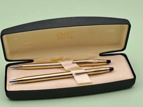 Pre-owned - Cross 1/20 10kt Rolled Gold Pen and Pencil set Made in Ireland -Ink still ok  -In Case
