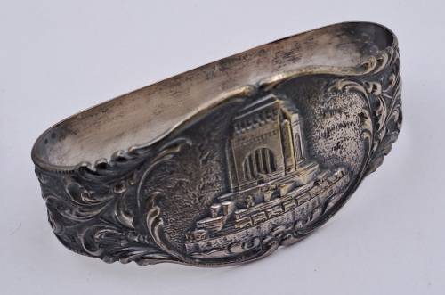 Vintage Voortrekker Monument napkin ring (could be silver) 70x30x35mm