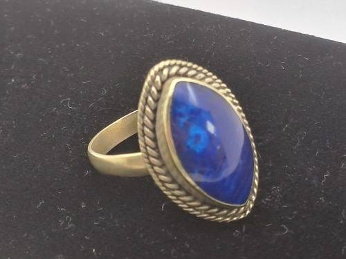 Pre-owned Vintage  sterling Silver (.925)Ring with blue stone