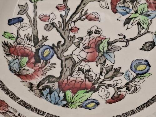 Vintage Johnson Bros "Indian Tree" Salad Bowl Hand Engraved Ironstone England (Condition is good)
