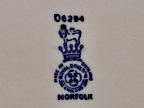 1930's Royal Doulton Norfolk D6394 Blue & White Oval Plate 280mm x230mm