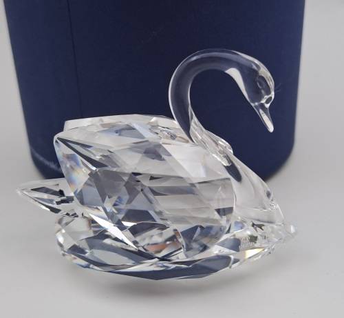 Swarovski Crystal Swan 7633 NR 050 000 (Boxed ) 43x58mm-made in Austria