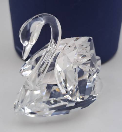 Swarovski Crystal Swan 7633 NR 050 000 (Boxed ) 43x58mm-made in Austria