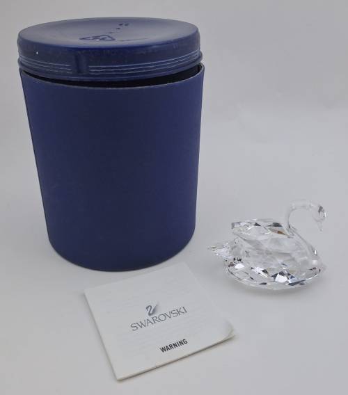 Swarovski Crystal Swan 7633 NR 050 000 (Boxed ) 43x58mm-made in Austria