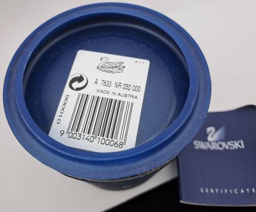 Swarovski Crystal Swan 7633 NR 050 000 (Boxed with certificate ) 40x60x32mm-made in Austria