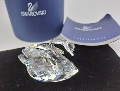 Swarovski Crystal Swan 7633 NR 050 000 (Boxed with certificate ) 40x60x32mm-made in Austria