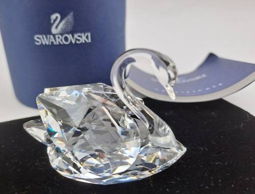 Swarovski Crystal Swan 7633 NR 050 000 (Boxed with certificate ) 40x60x32mm-made in Austria
