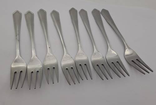 8 x Eetrite `Dubang` Stainless Steel  small  Cake forks 141mm