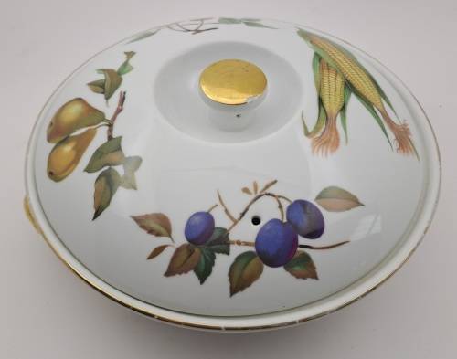 Vintage Royal Worcester Evesham Porcelain Gold Handle Casserole  Dish with lid shape 22 size 3(used)