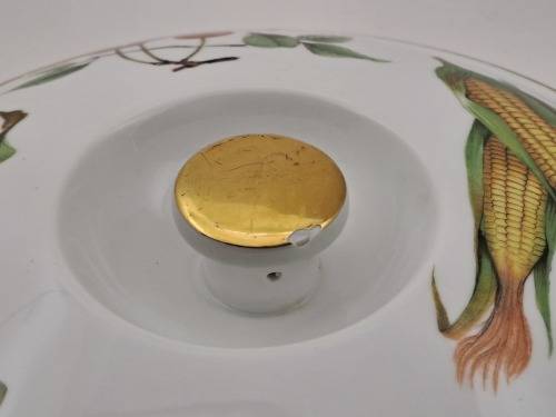 Vintage Royal Worcester Evesham Porcelain Gold Handle Casserole  Dish with lid shape 22 size 3(used)