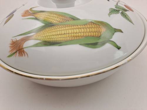 Vintage Royal Worcester Evesham Porcelain Gold Handle Casserole  Dish with lid shape 22 size 3(used)