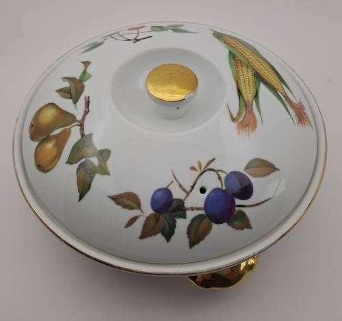 Vintage Royal Worcester Evesham Porcelain Gold Handle Casserole  Dish with lid shape 22 size 3(used)