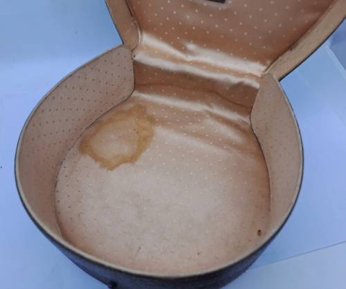 Antique Genuine Leather Colar Box 70x180mm (stain on Inside)