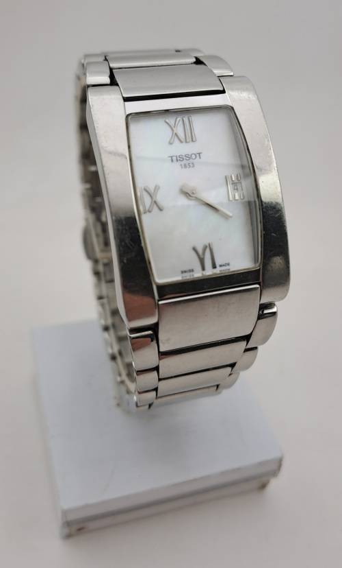 Pre-owned Swiss Made Ladies Tissot 1853 T007309 A Saphire Chrystal Mehanical watch- working
