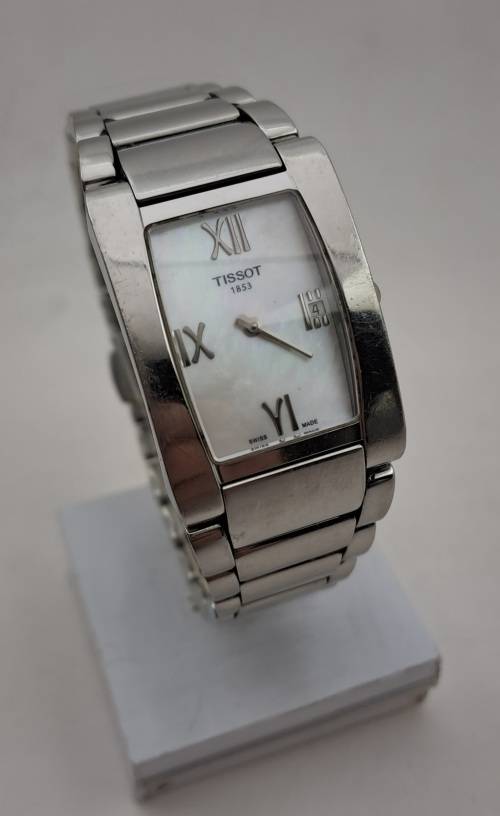 Pre-owned Swiss Made Ladies Tissot 1853 T007309 A Saphire Chrystal Mehanical watch- working